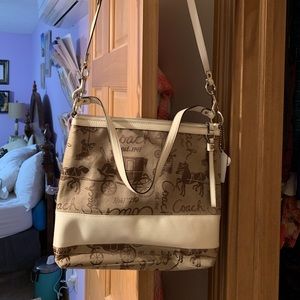 Coach shoulder/crossbody purse
